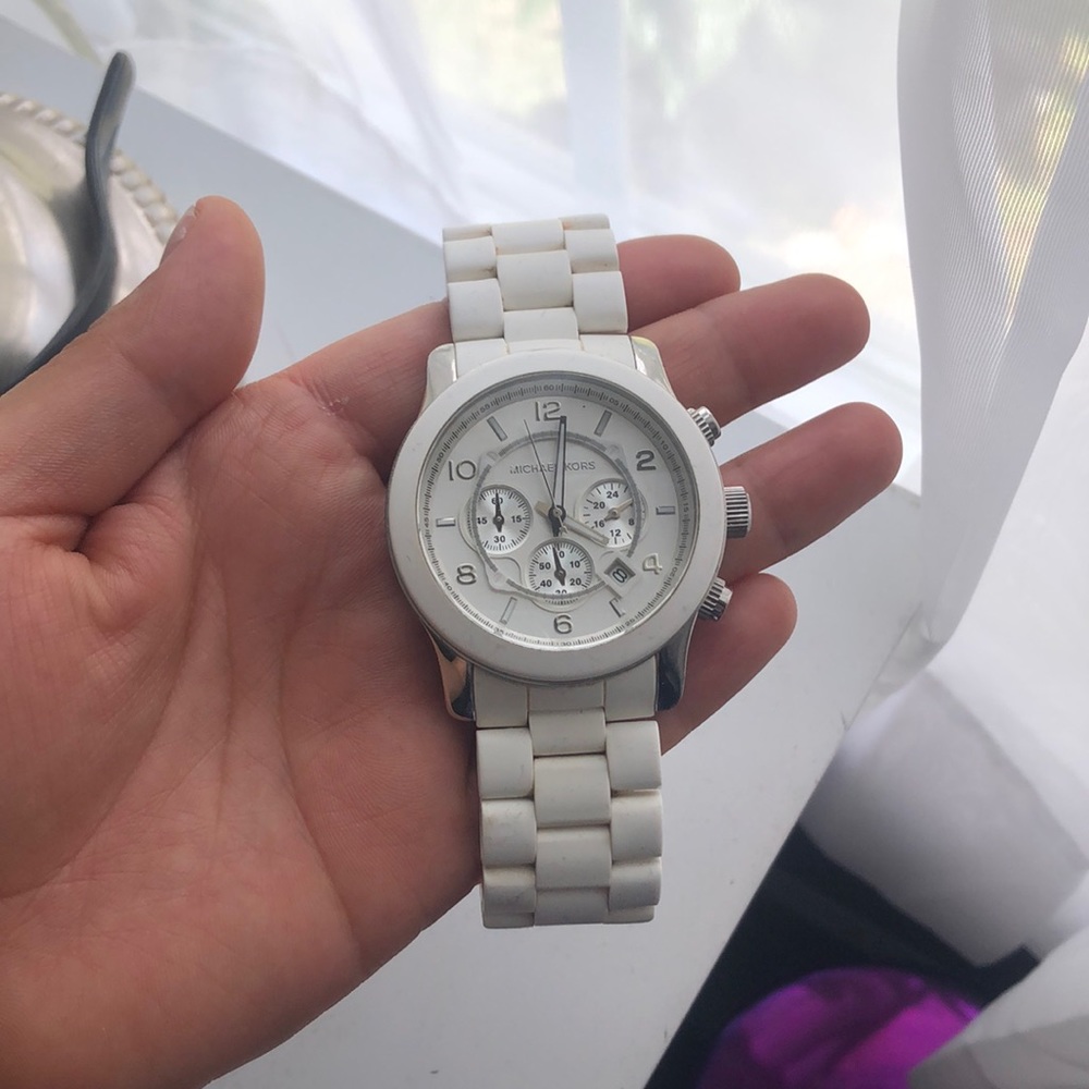 MK white/silver watch